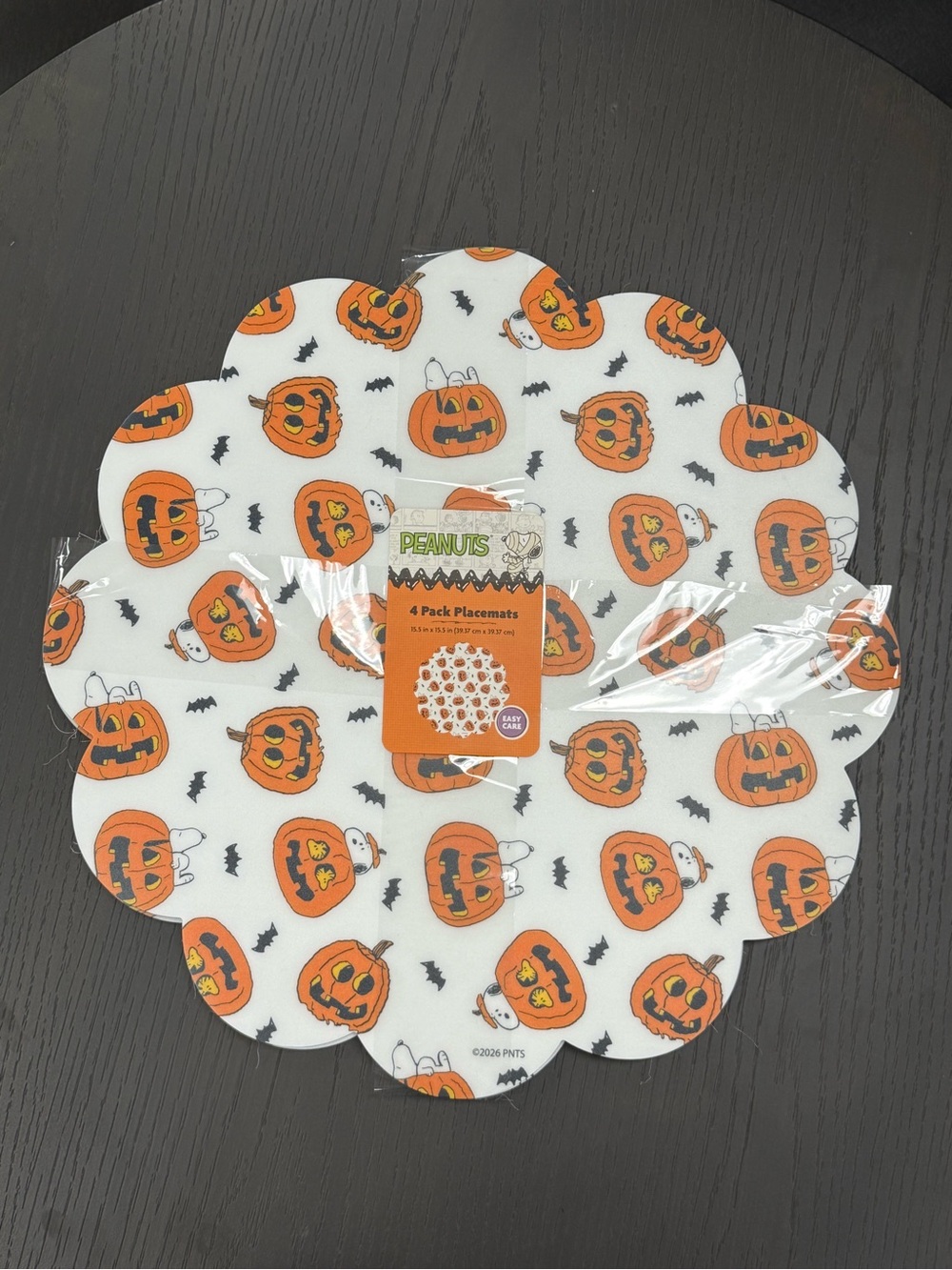 Peanuts Halloween Pumpkin White and Orange Scalloped Placemats - 4 Pack
